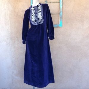 VTG 1960s 1970s Purple Velvet Maxi Dress Sz xS